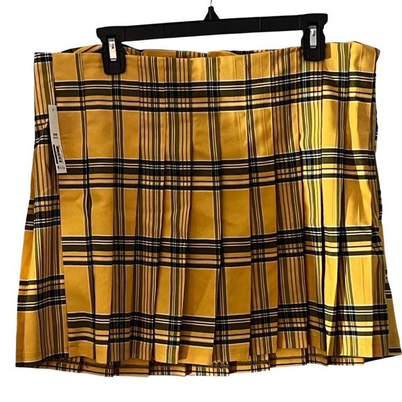 NWT No Boundaries Pleated Yellow Black plaid Zip Mini Skirt Back zip JR Sz XL - Picture 1 of 7